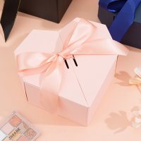 PKG016 - Heart-Shaped Gift Box 